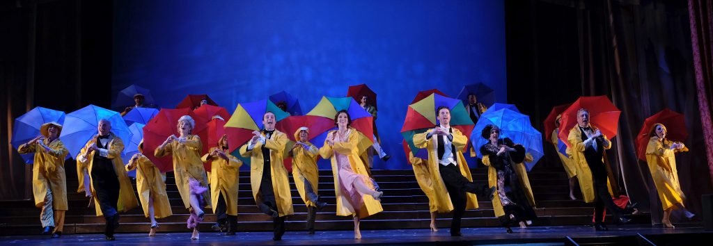 Full cast of "Singin' in the Rain" by San Diego Musical Theatre. Image:  Ken Jacques